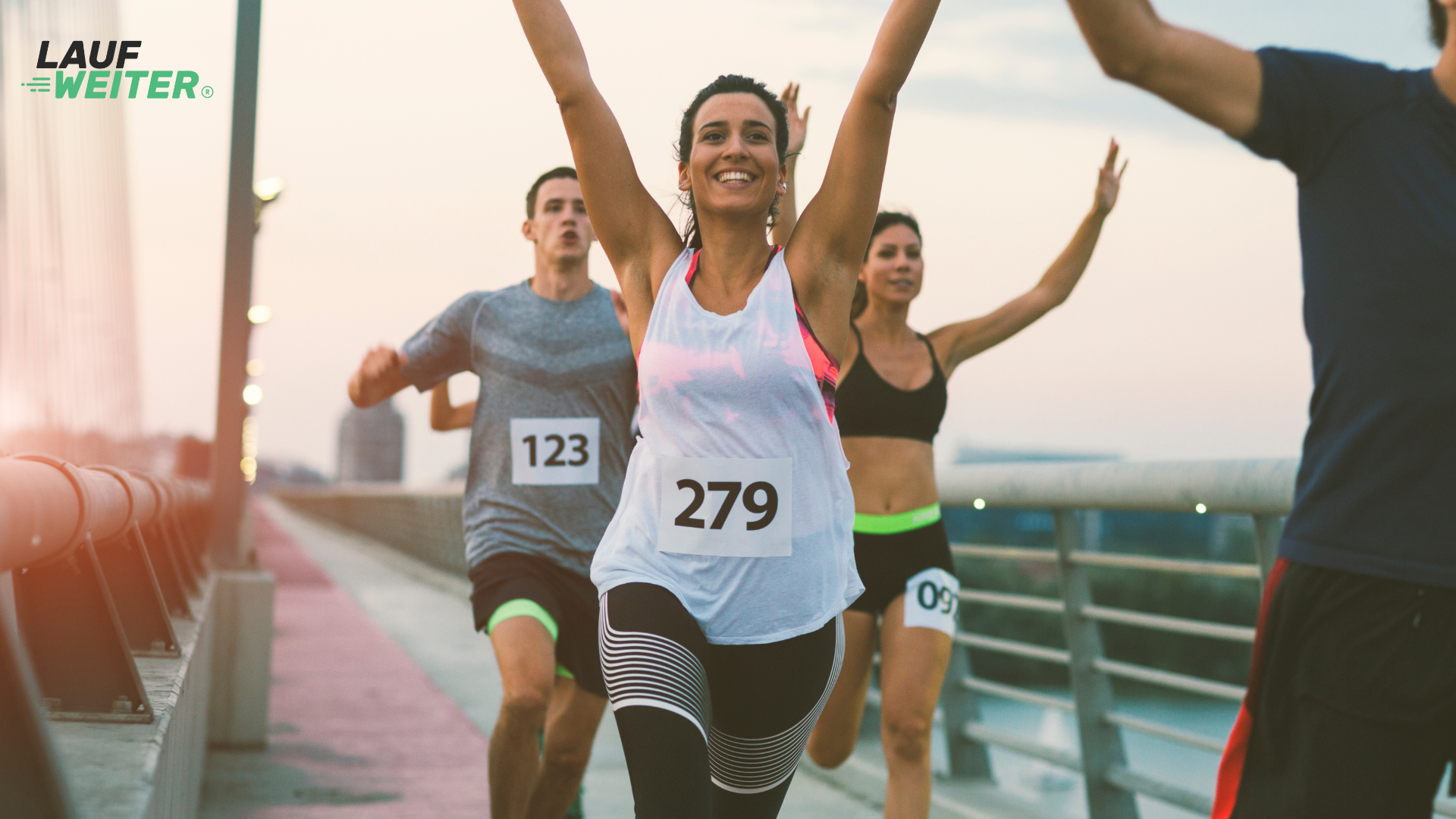 Blog Bild: 🏅 Dein erster Halbmarathon: 10 Tipps, die dich sicher ins Ziel bringen